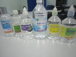 Cẩn trọng với nước muối sinh lý đang sử dụng hàng ngày