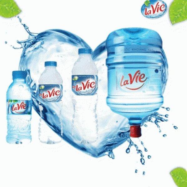 Nhan-biet-nuoc-dong-chai-Lavie-that-gia