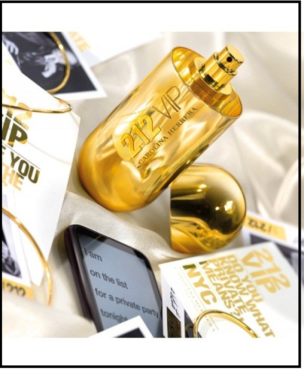 Nước hoa Carolina Herrera 212 VIP nữ Nước hoa Carolina Herrera 212 VIP nữ