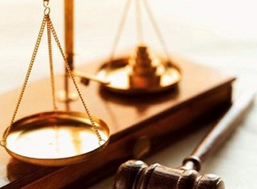 Ai chiu trach nhiem khi trien khai truy xuat nguon goc san pham?