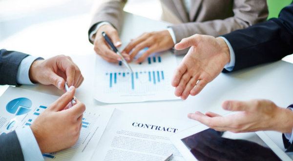 Tràn hàng ảnh hưởng như thế nào đến doanh nghiệp Tràn hàng ảnh hưởng như thế nào đến doanh nghiệp