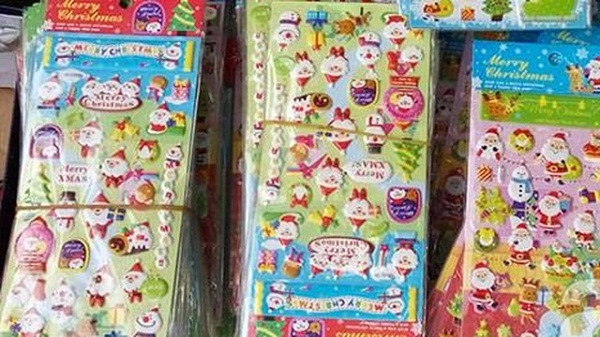 các nước khác tại Liên Minh Châu Âu ráo riết thu hồi miếng dán đồ chơi Trung Quốc vì chứa chất độc