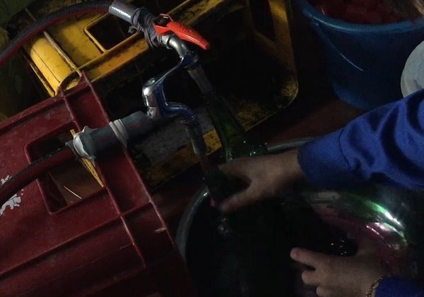 Pha chế rượu theo quy trình tối giản