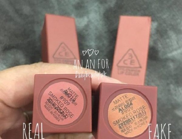 Tem tròn dán ở đáy son