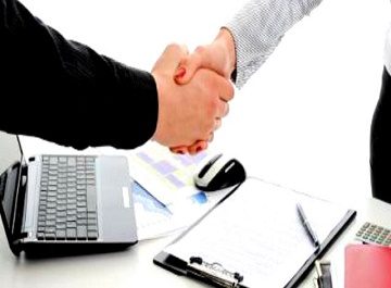 Thu tuc xin cap tem chong gia cua bo cong an la gi?